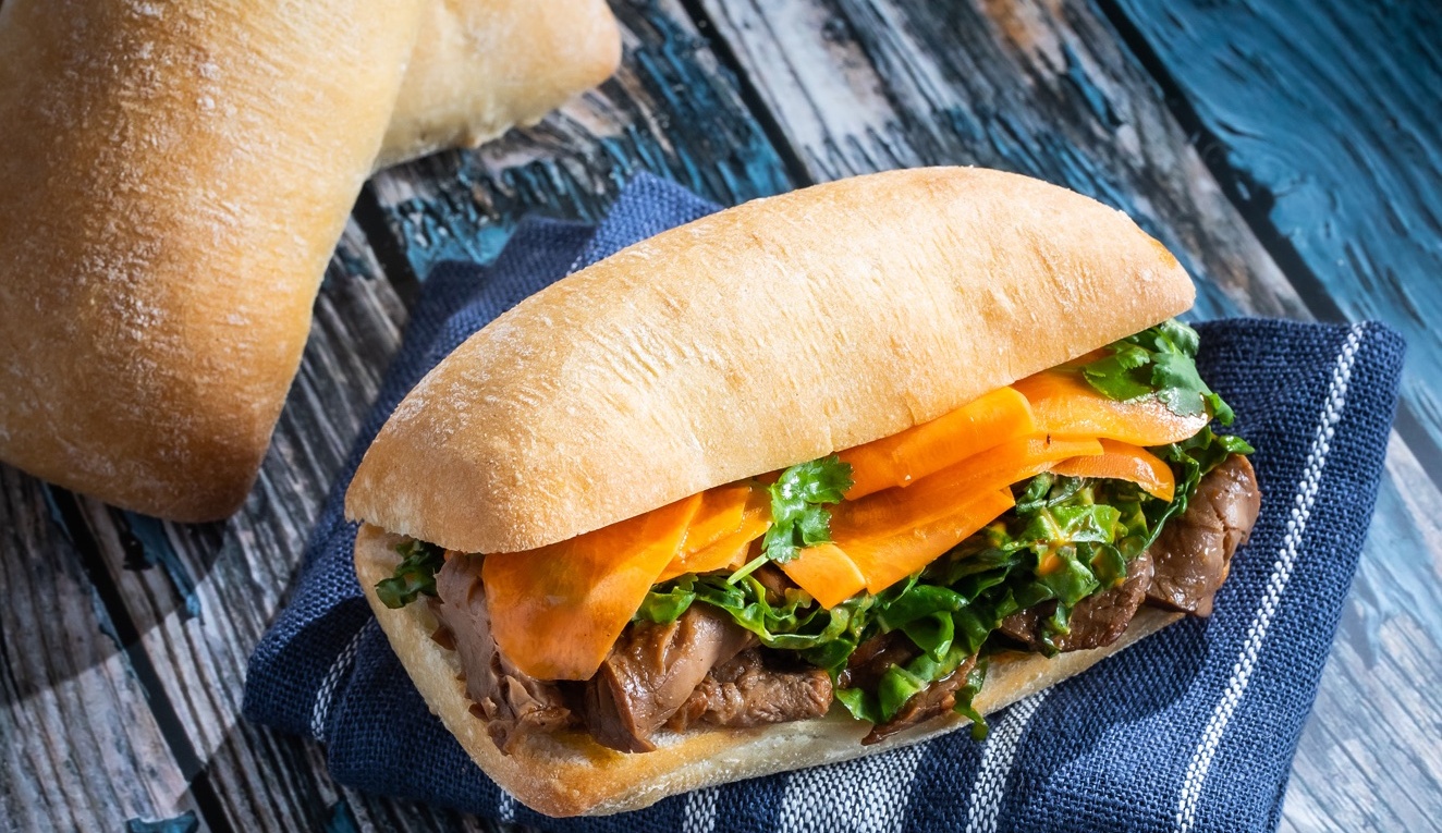 Ázsiai sertéshúsos ciabatta