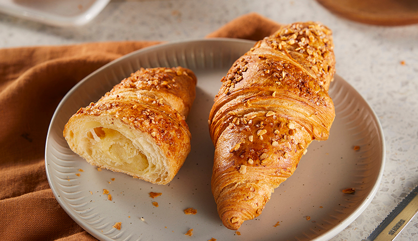 YOUR CUSTOMERS WILL GO NUTS FOR THESE ALMOND-FILLED PUFFY DELIGHTS 