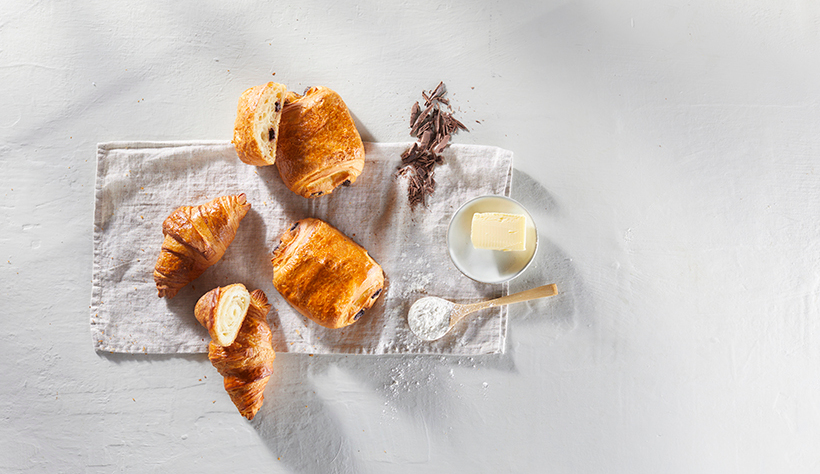 Der Genuss von fertiggebackener Viennoiserie