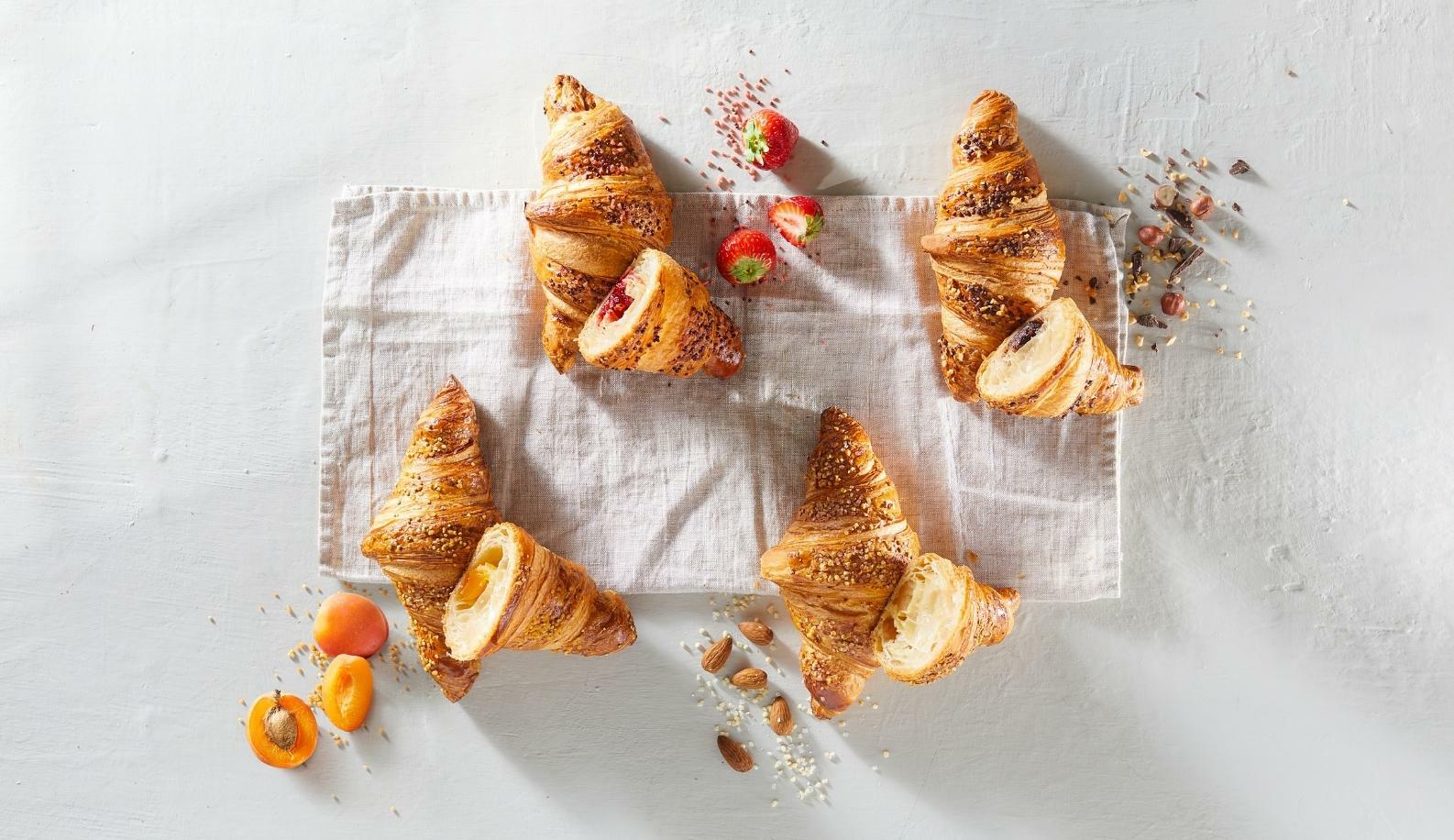 Filled butter croissants